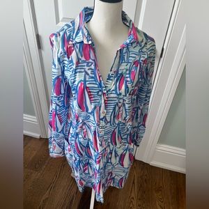 Lilly Pulitzer ( blue & pink sailboats ) Large